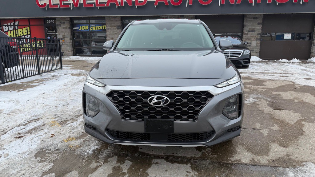 2019 Hyundai Santa Fe Image 2