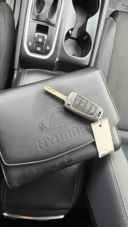 2019 Hyundai Santa Fe Image 22