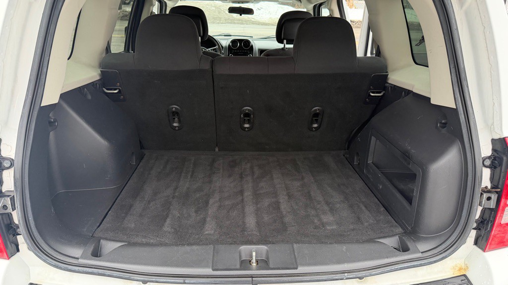 2014 Jeep Patriot Image 9