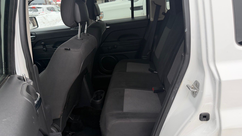 2014 Jeep Patriot Image 12