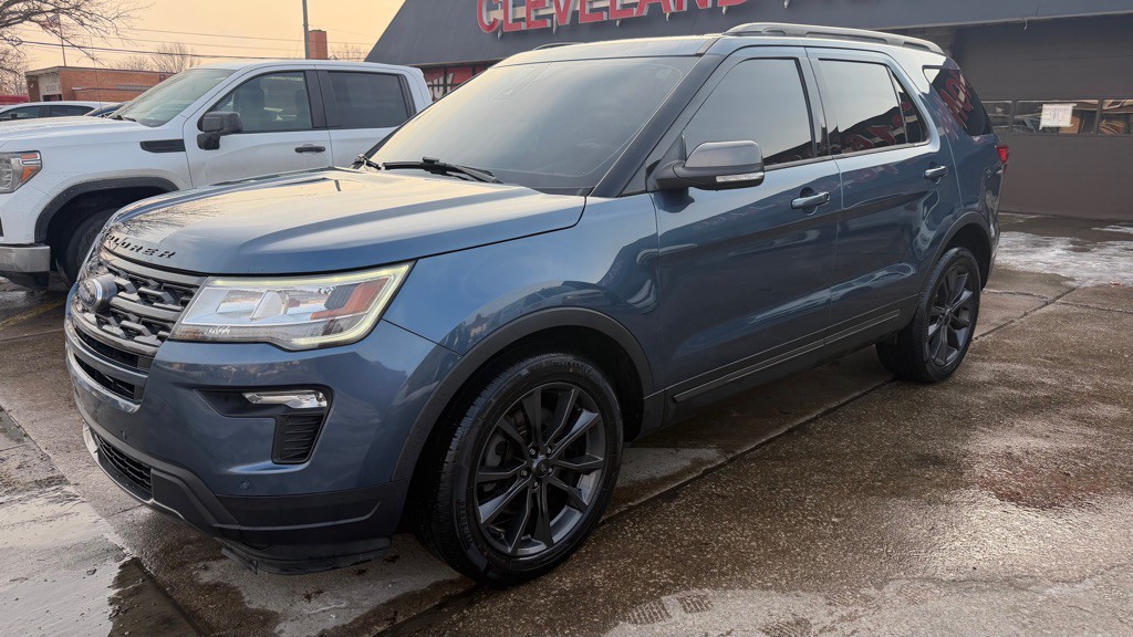 2018 Ford Explorer Image 1