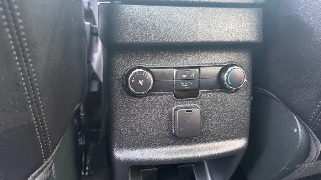 2018 Ford Explorer Image 17