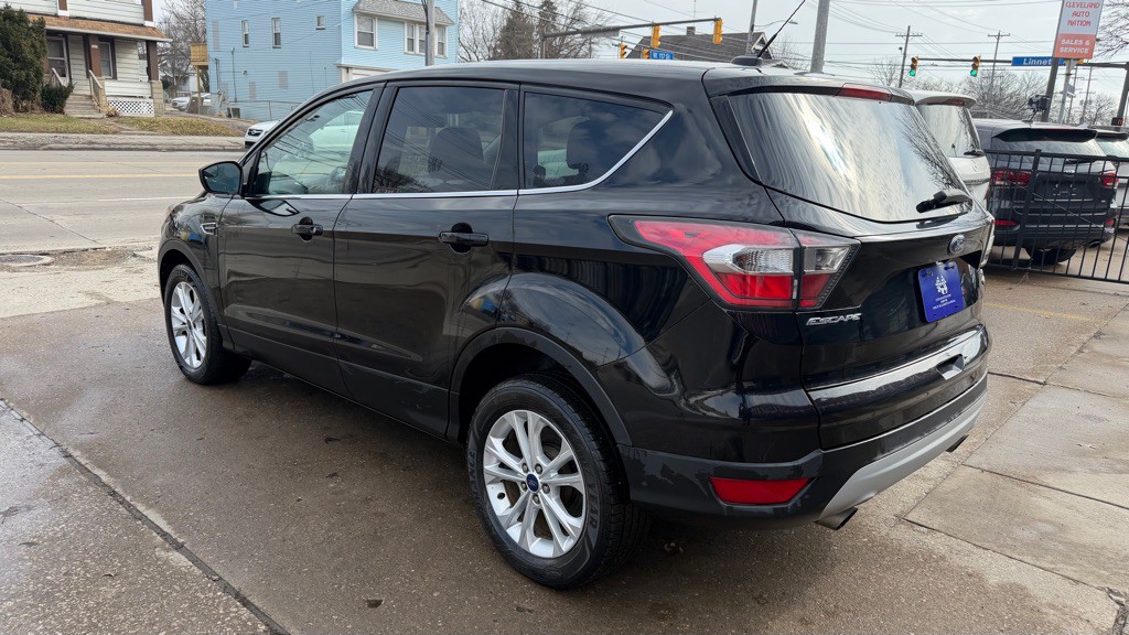 2017 Ford Escape Image 3
