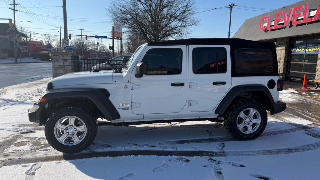 2018 Jeep Wrangler Unlimited Image 2