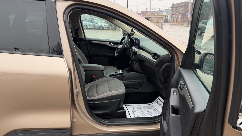 2020 Ford Escape Image 10