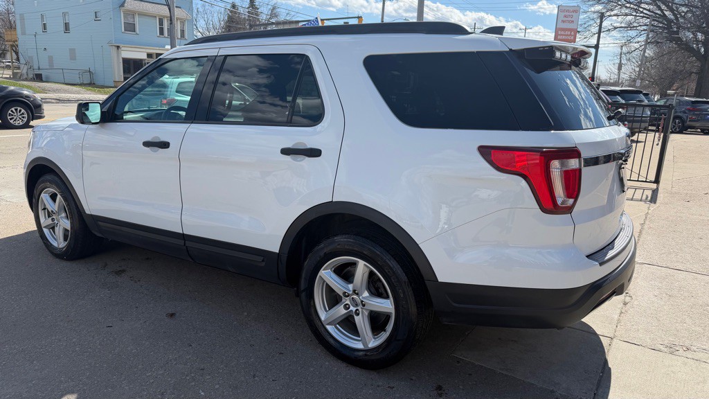 2018 Ford Explorer Image 3