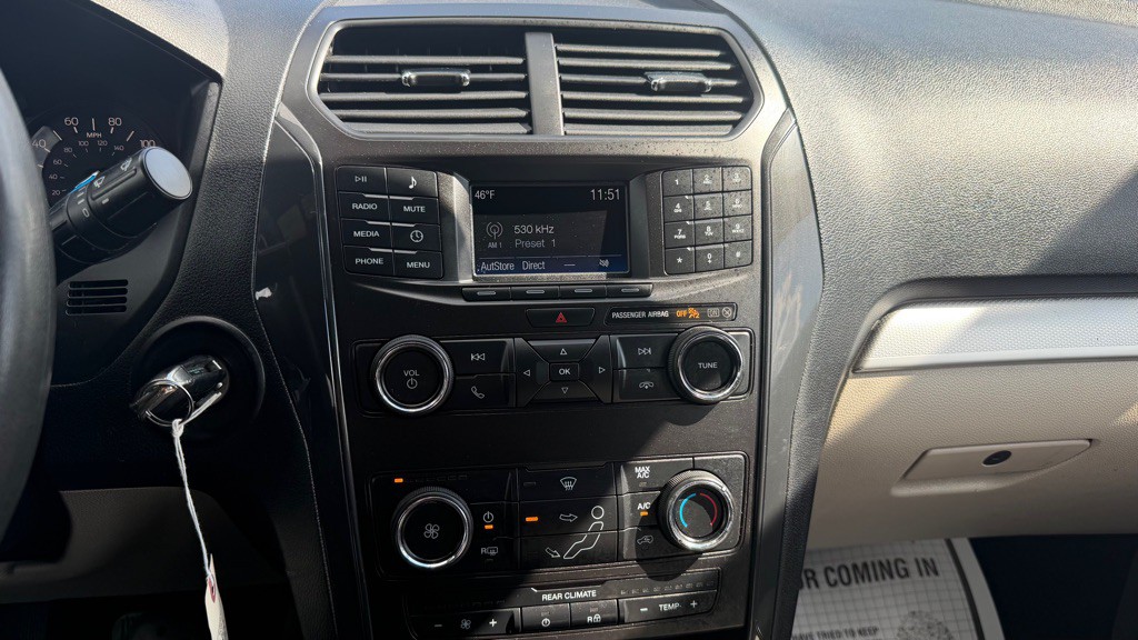 2018 Ford Explorer Image 18