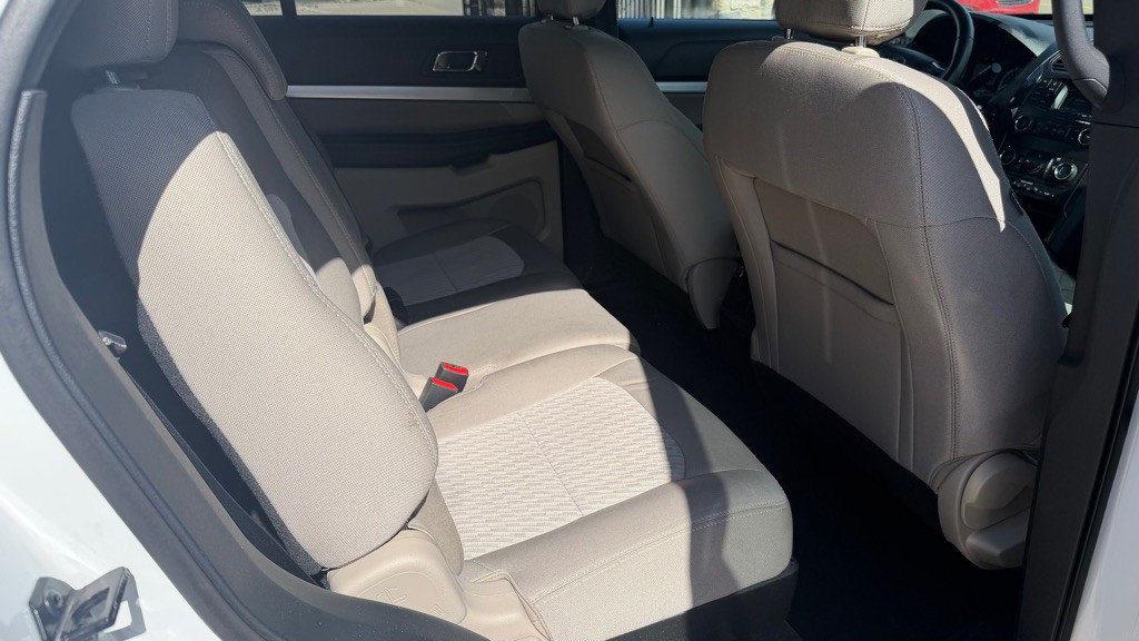 2018 Ford Explorer Image 10