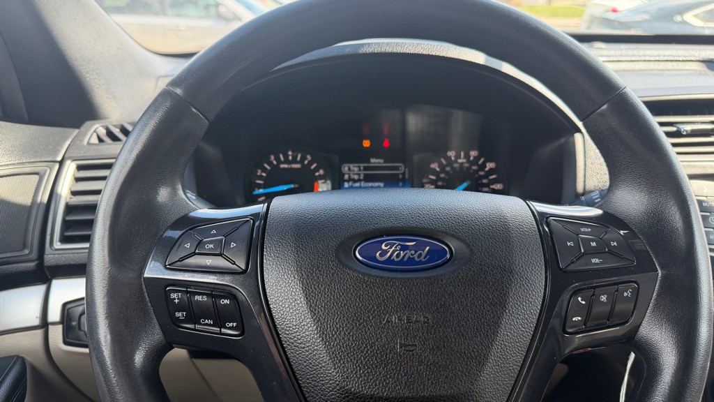 2018 Ford Explorer Image 16
