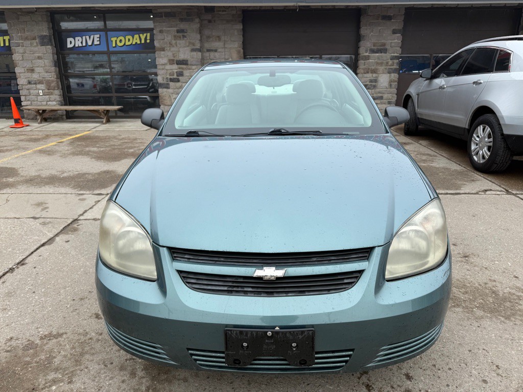 2009 Chevrolet Cobalt Image 2