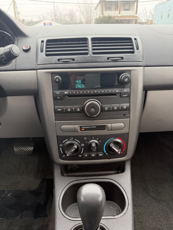 2009 Chevrolet Cobalt Image 10