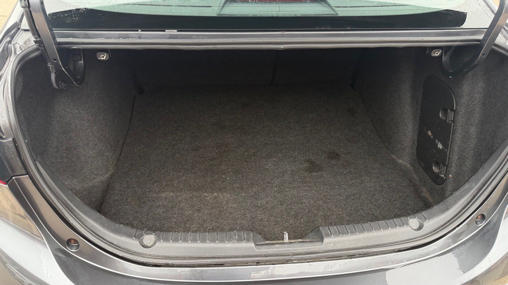 2014 Mazda Mazda3 Image 9