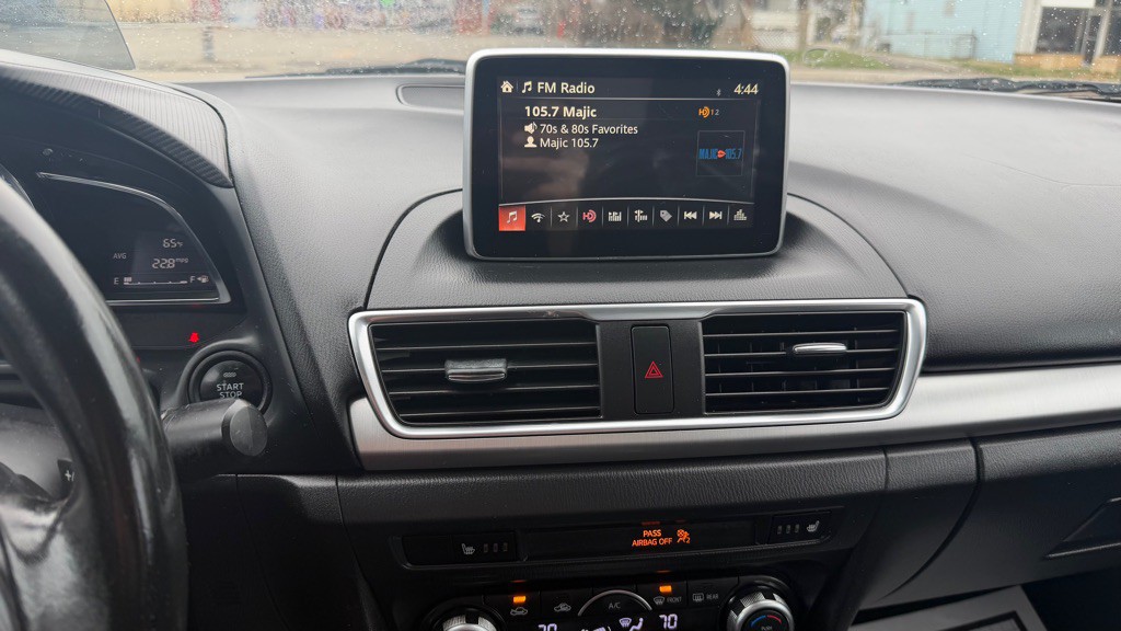 2014 Mazda Mazda3 Image 16