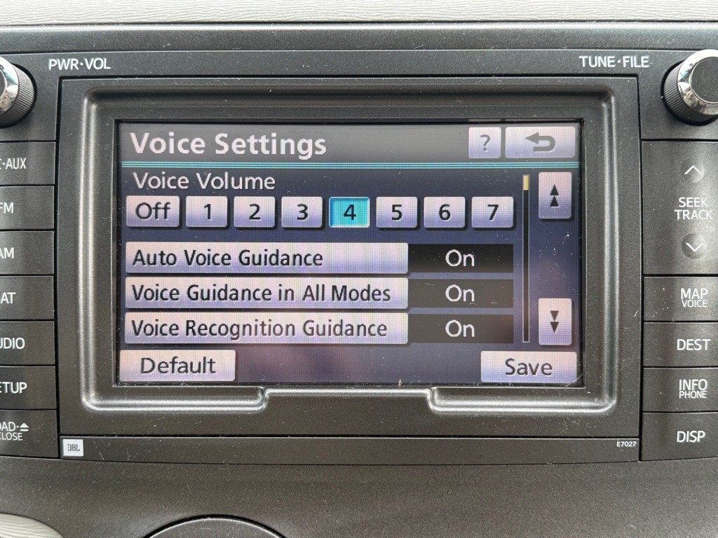 2011 Toyota Sienna Image 22