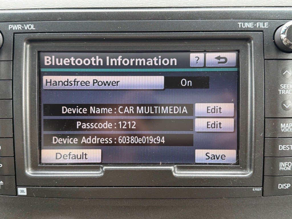 2011 Toyota Sienna Image 23