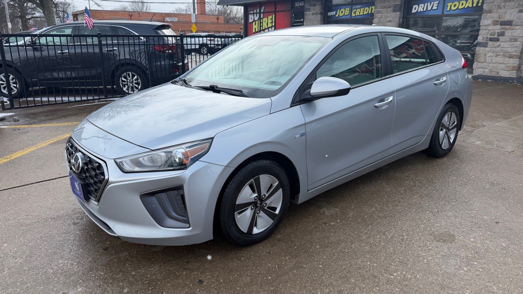 2020 Hyundai Ioniq Image 1