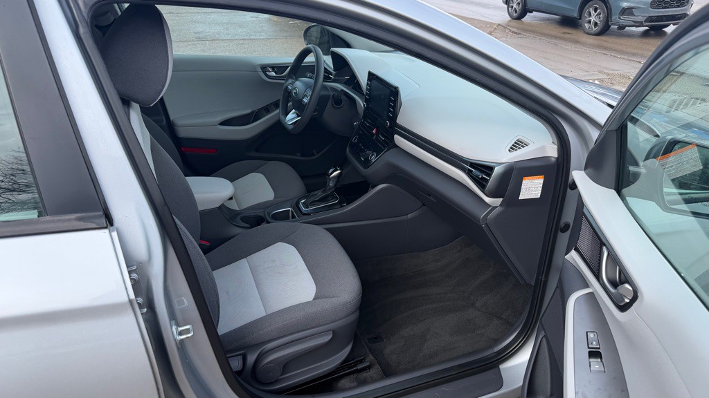 2020 Hyundai Ioniq Image 12
