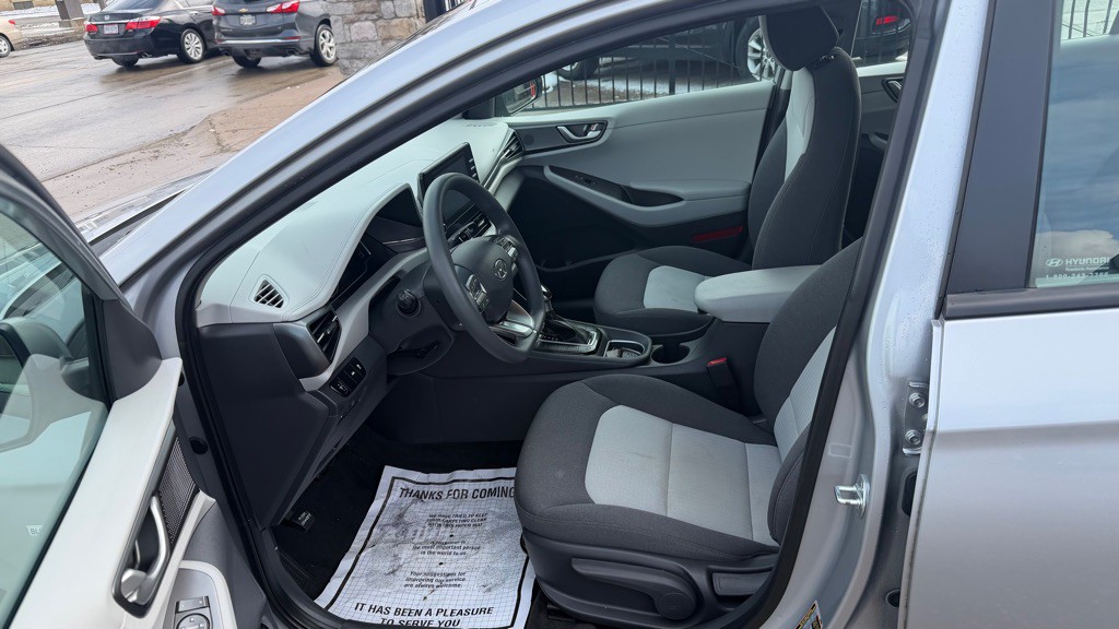 2020 Hyundai Ioniq Image 14