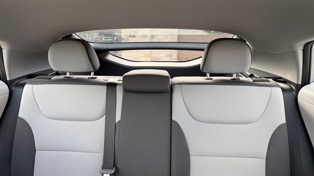 2020 Hyundai Ioniq Image 15