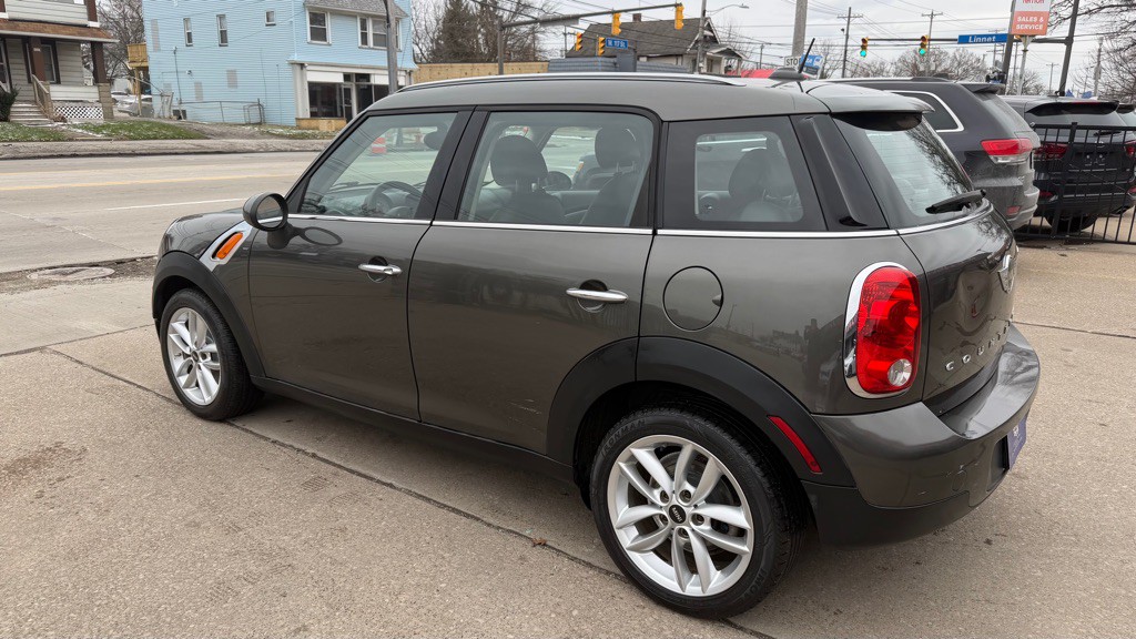 2014 MINI Cooper Image 3