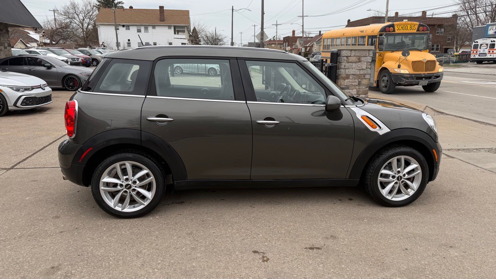 2014 MINI Cooper Image 6