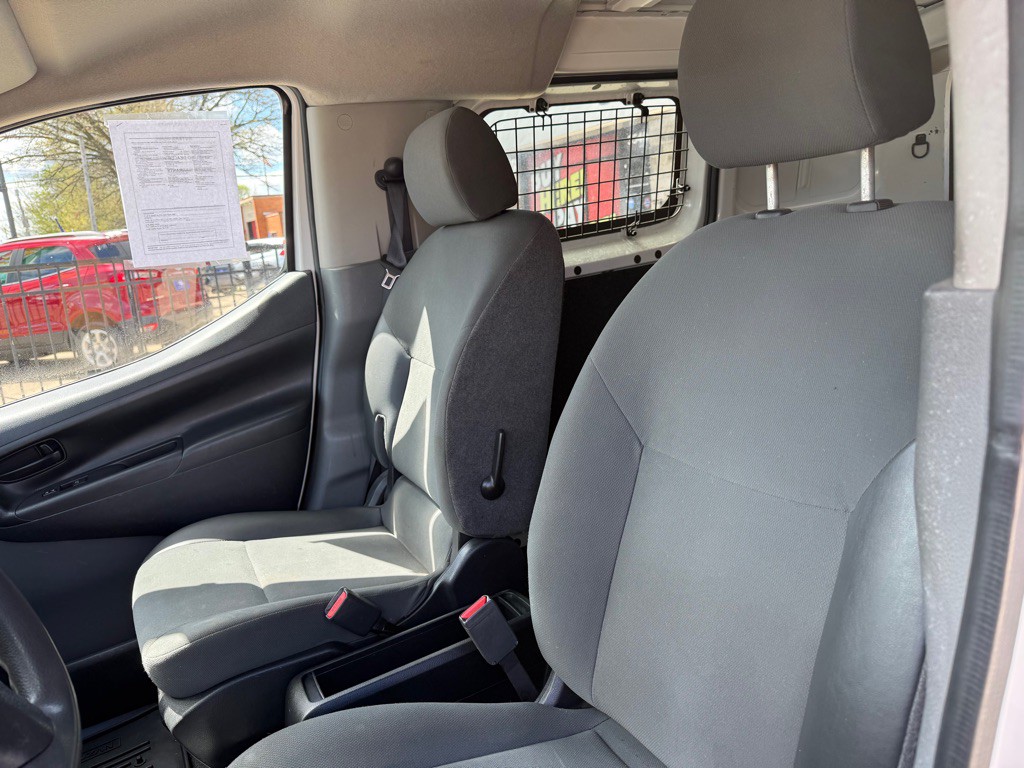 2020 Nissan NV200 Image 13