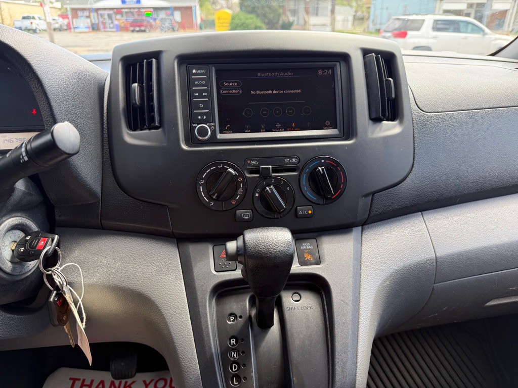2020 Nissan NV200 Image 14