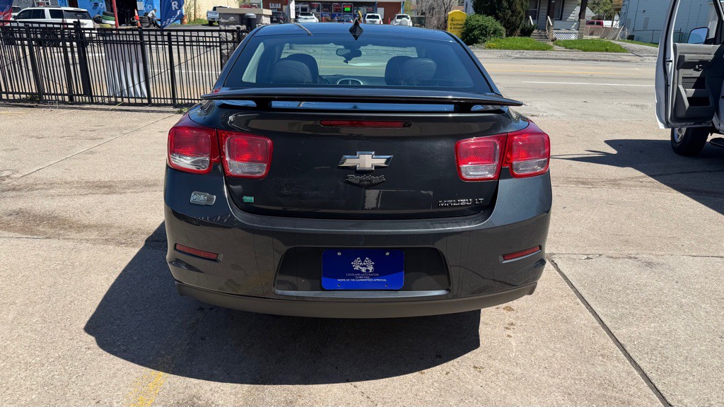 2015 Chevrolet Malibu Image 4