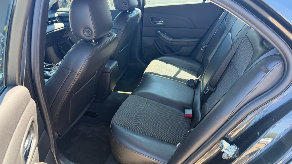2015 Chevrolet Malibu Image 12