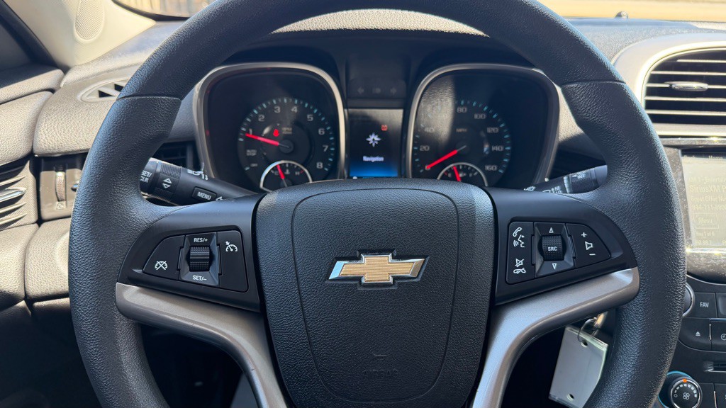 2015 Chevrolet Malibu Image 17