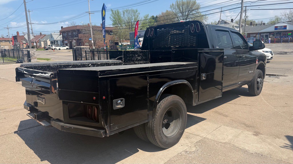 2019 RAM 3500 Image 4
