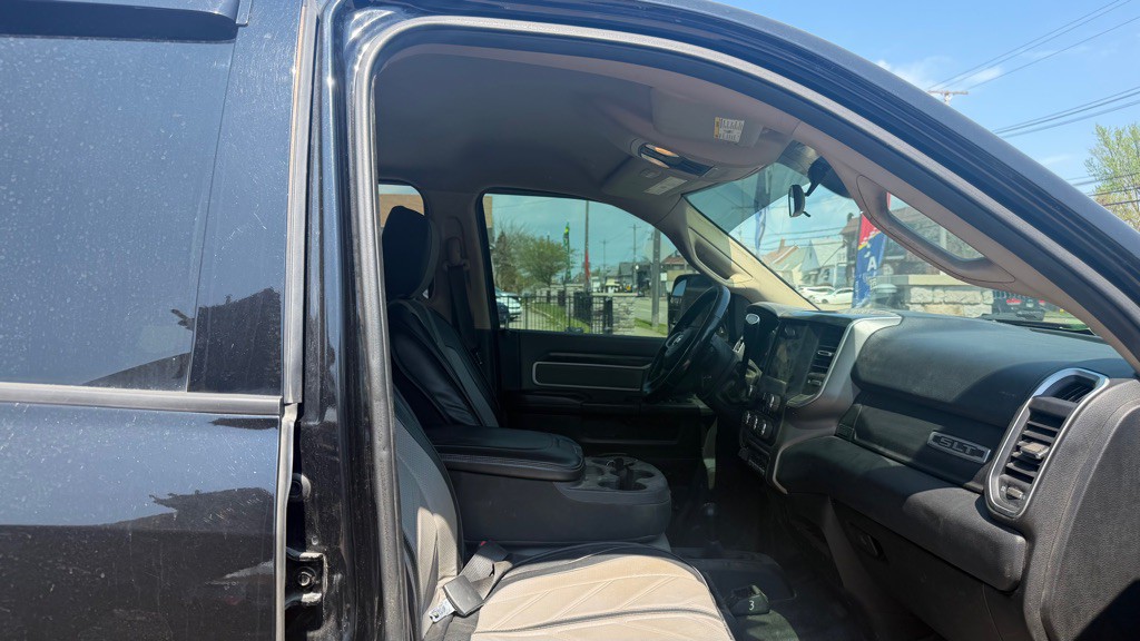 2019 RAM 3500 Image 9