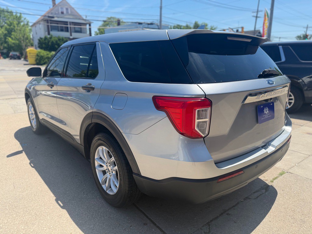 2020 Ford Explorer Image 3