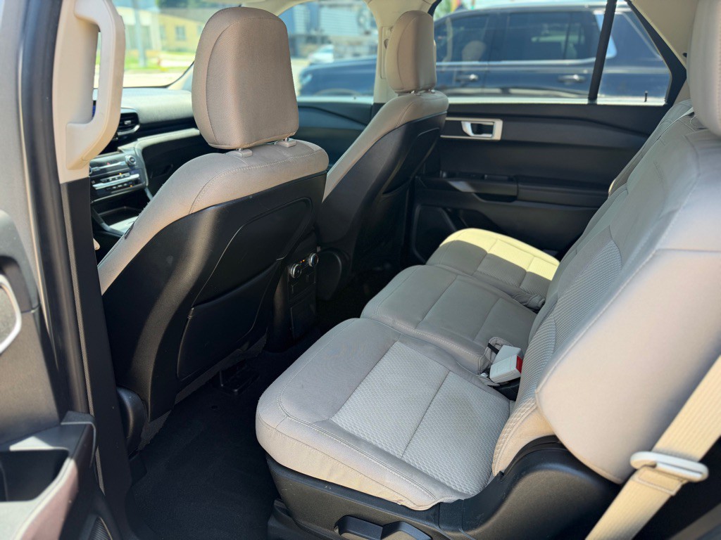 2020 Ford Explorer Image 15