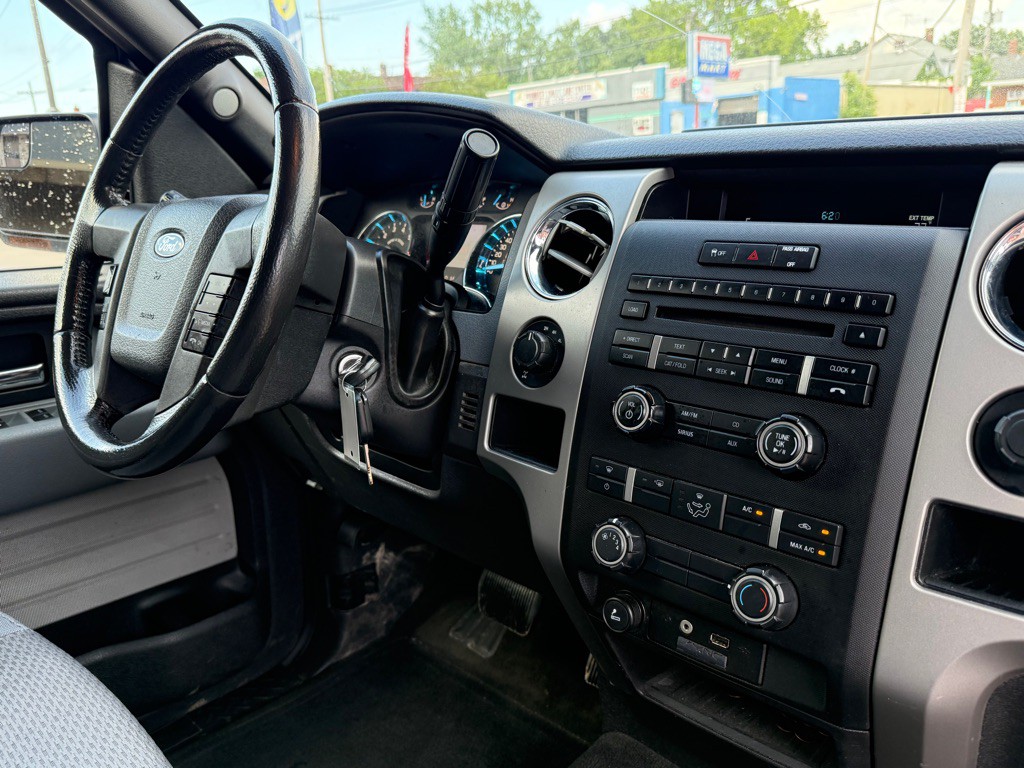 2012 Ford F-150 Image 18