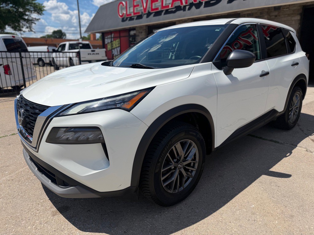 2023 Nissan Rogue Image 1