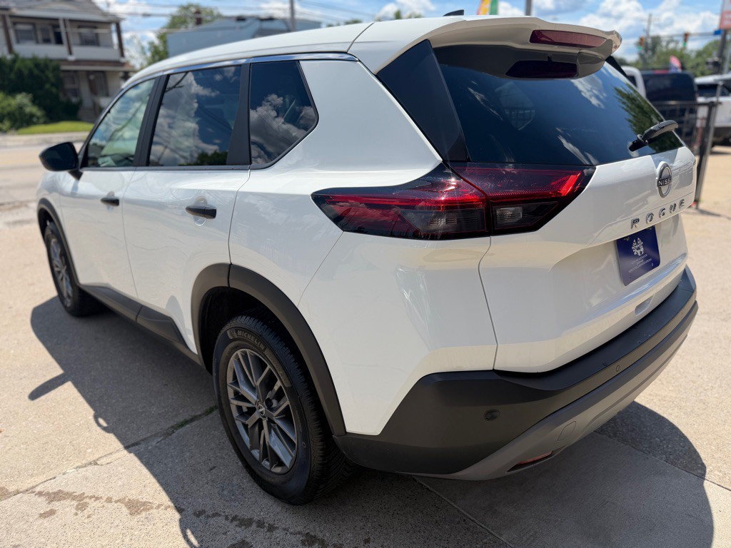 2023 Nissan Rogue Image 3