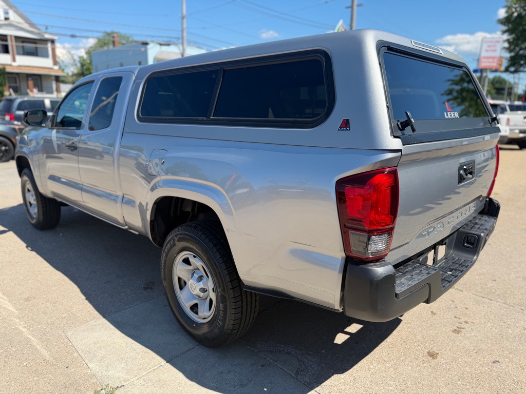 2021 Toyota Tacoma Image 3