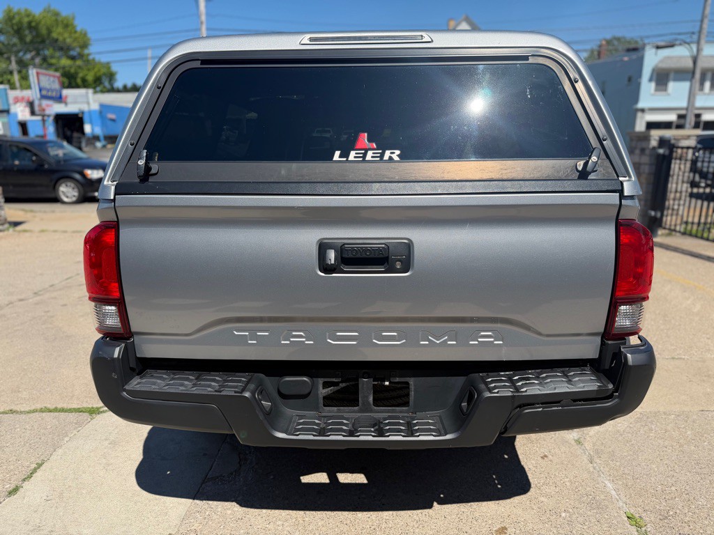 2021 Toyota Tacoma Image 4