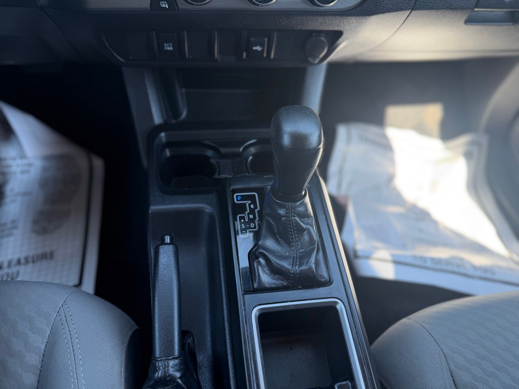 2021 Toyota Tacoma Image 18