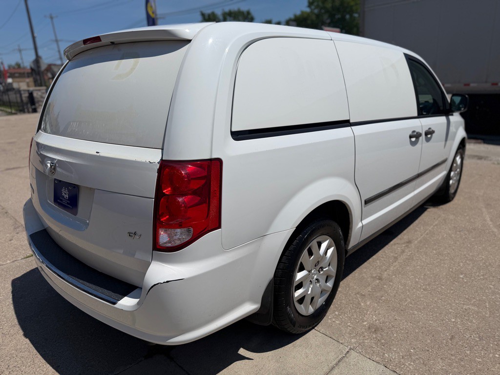 2015 RAM Tradesman Image 5