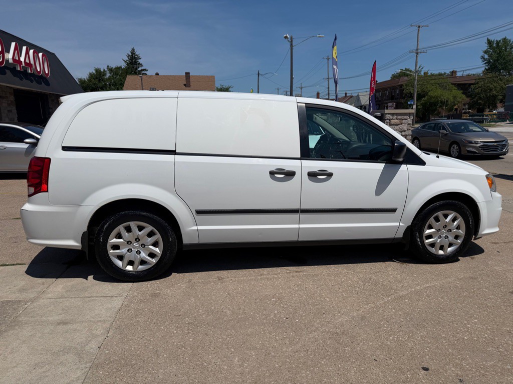2015 RAM Tradesman Image 6