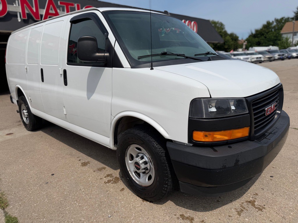 2020 GMC Savana Image 8