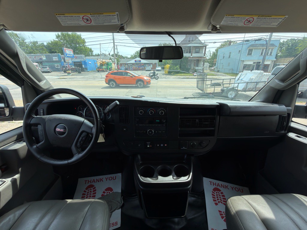 2020 GMC Savana Image 12