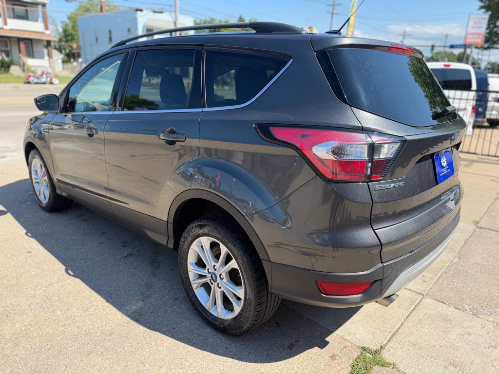 2018 Ford Escape Image 3