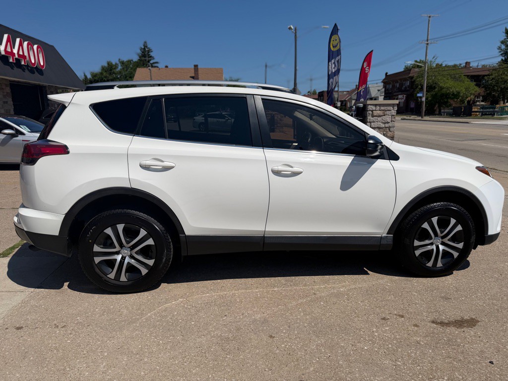2018 Toyota Rav4 Image 6