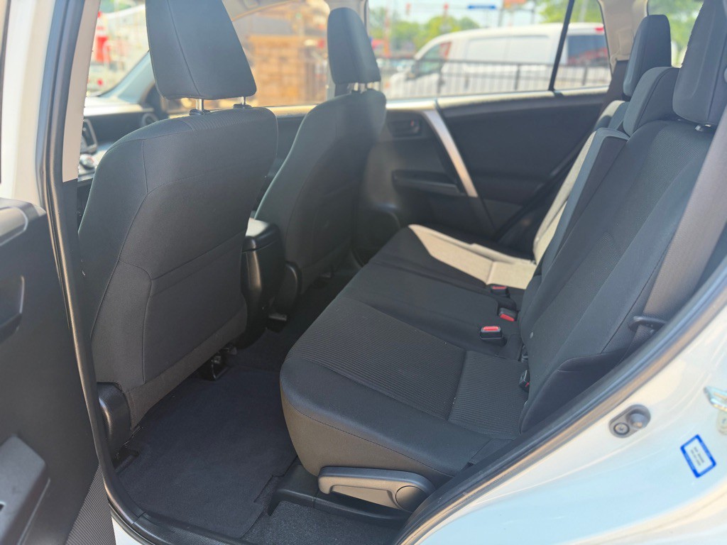 2018 Toyota Rav4 Image 10
