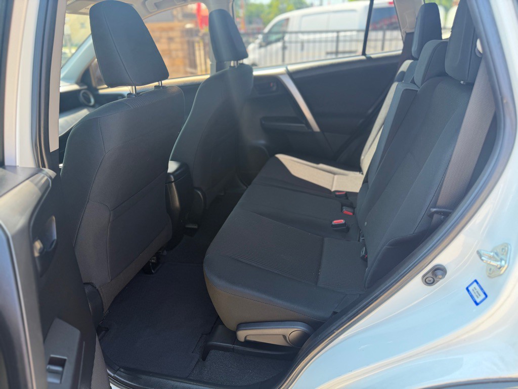 2018 Toyota Rav4 Image 12