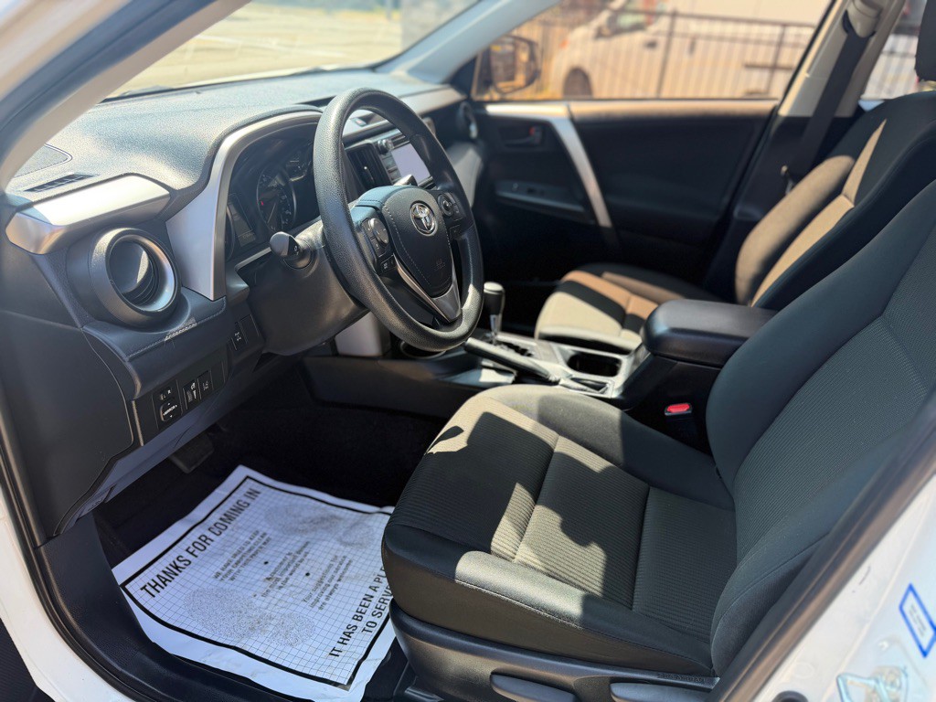 2018 Toyota Rav4 Image 13
