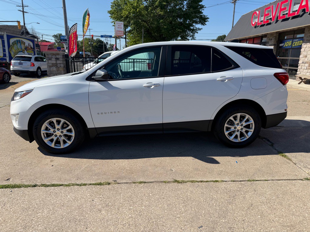 2021 Chevrolet Equinox Image 2